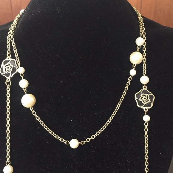 Necklace - Picture 2 of 2